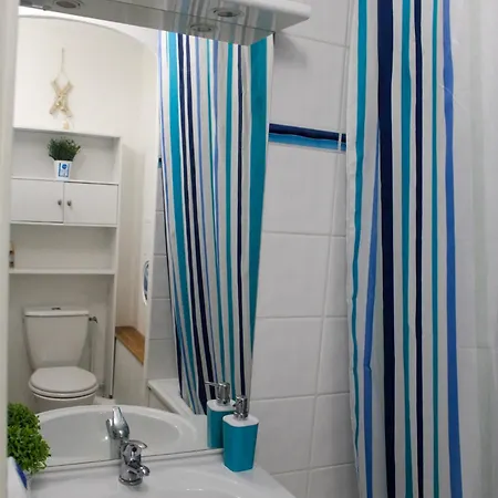 Appartement Le Montana Balcon Plein Sud Pied De Piste Parking Souterrain Prive La Mongie